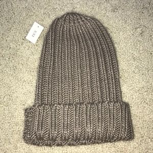 Taupe beanie